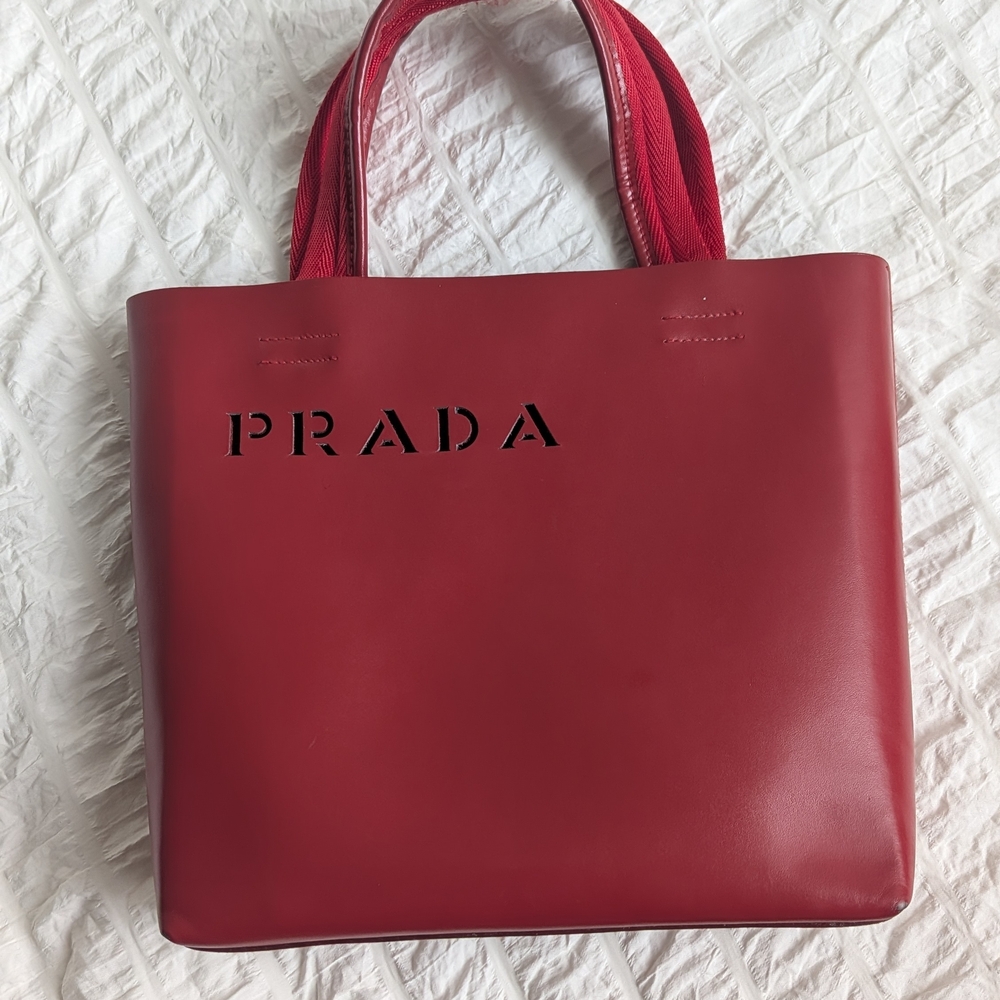 Prada Red Leather Tote with Matching Pouch - Picture 2 of 4